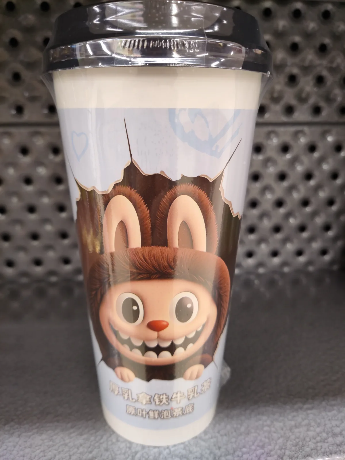 thick-solid-milk-tea-drink